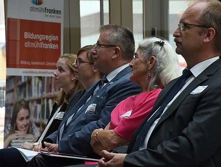 Das Bild zeigt das Plenum im Rahmen der Bildungskonferenz der Bildungsregion altmühlfranken im Oktober 2017.