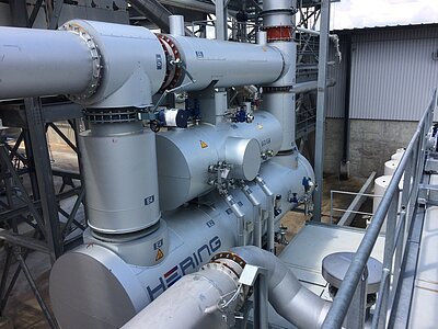 Ein Hering AG Wärmetauscher ist zu sehen.